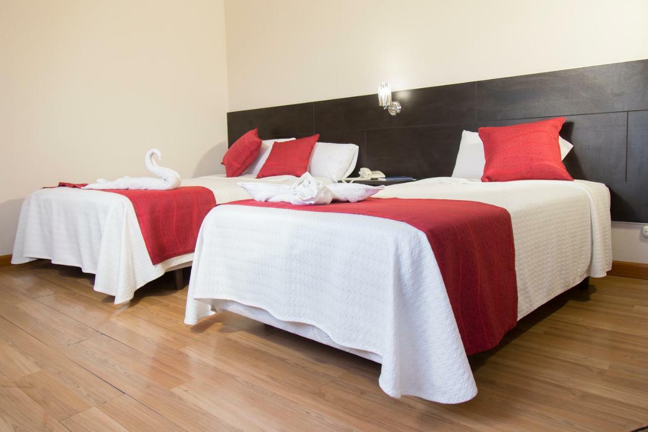 Hotel Versailles Ambato Exterior photo